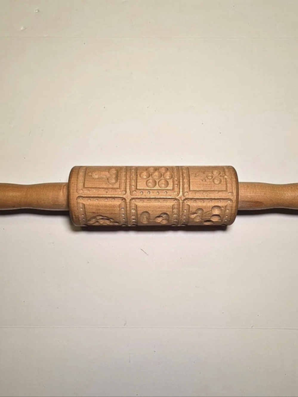 Vintage Springerle Carved Wood Rolling Pin Brown